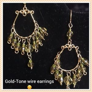 Dangle gold earrings